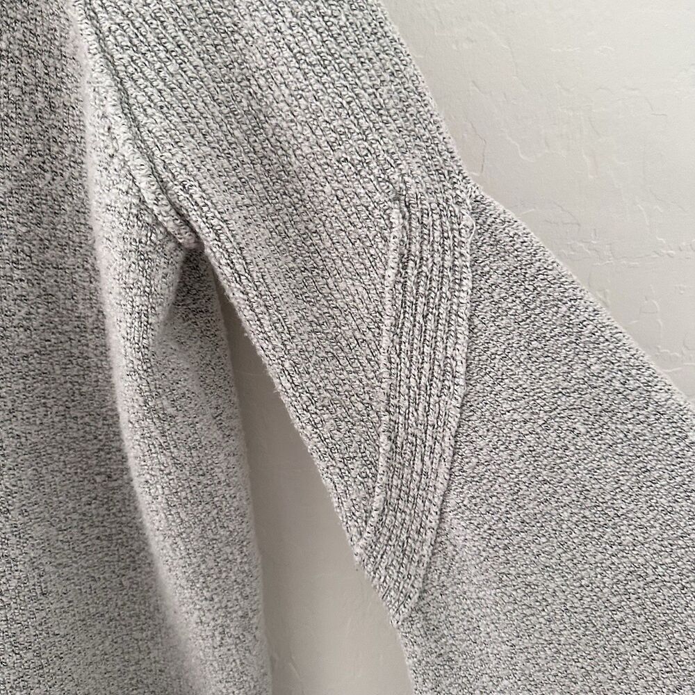 Free People Lovely Lines Bell-Sleeve Plunging V-Neck Sweater in Gray Size Large - Picture 7 of 14